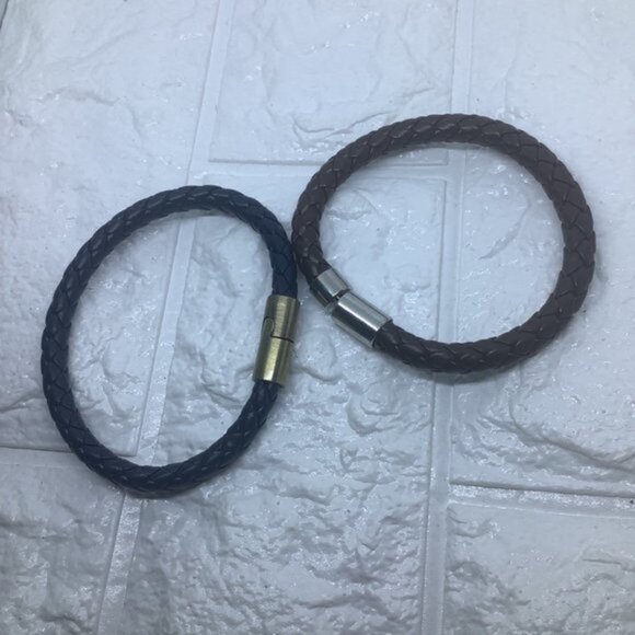 Stainless Steel Men’s Braided‎ Bracelet Men’s Magnetic Clasp 7.5-8.5 Inch - Picture 2 of 6